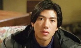 乌鸦哥最新爆料消息,揭秘娱乐圈最新劲爆内幕！